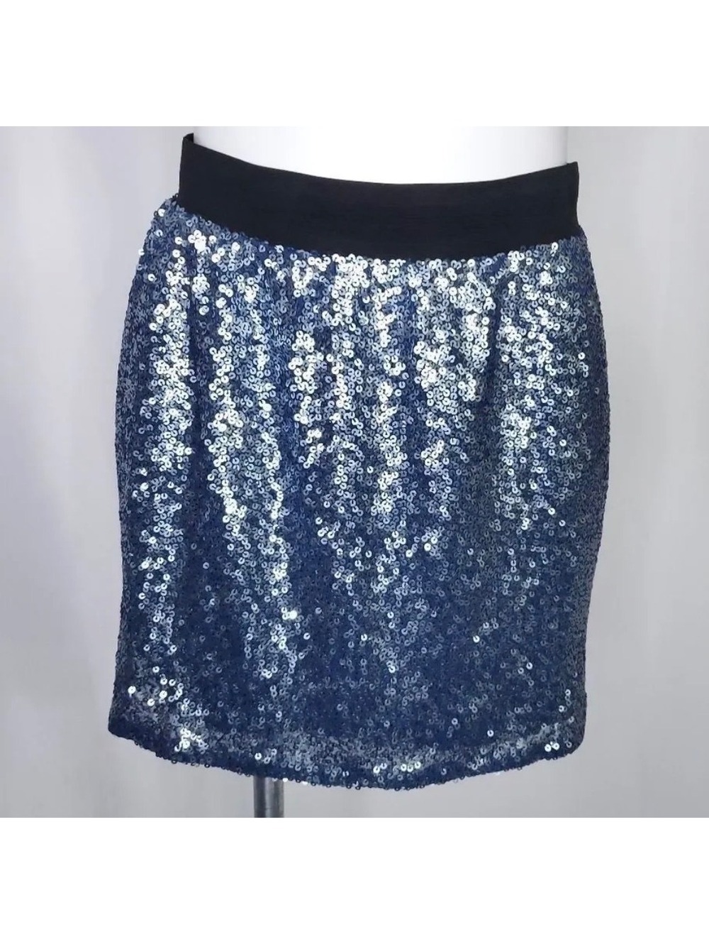 Robbi & Nikki sequined mini skirt